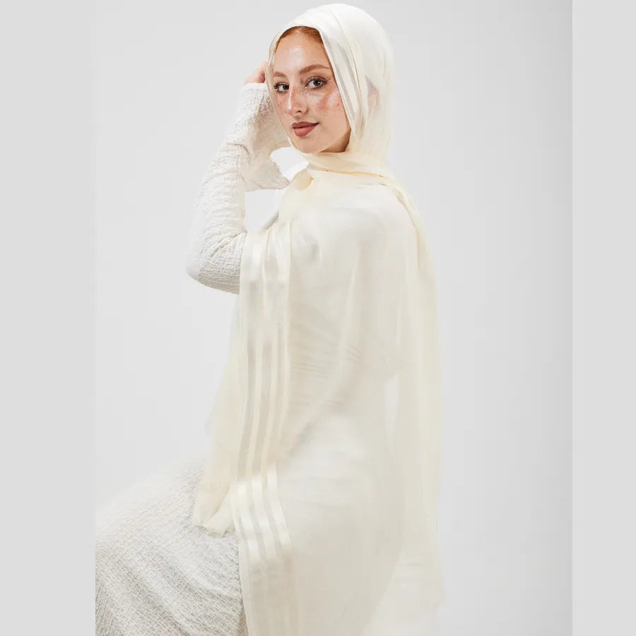 Pearl Shash satin Lined scarf